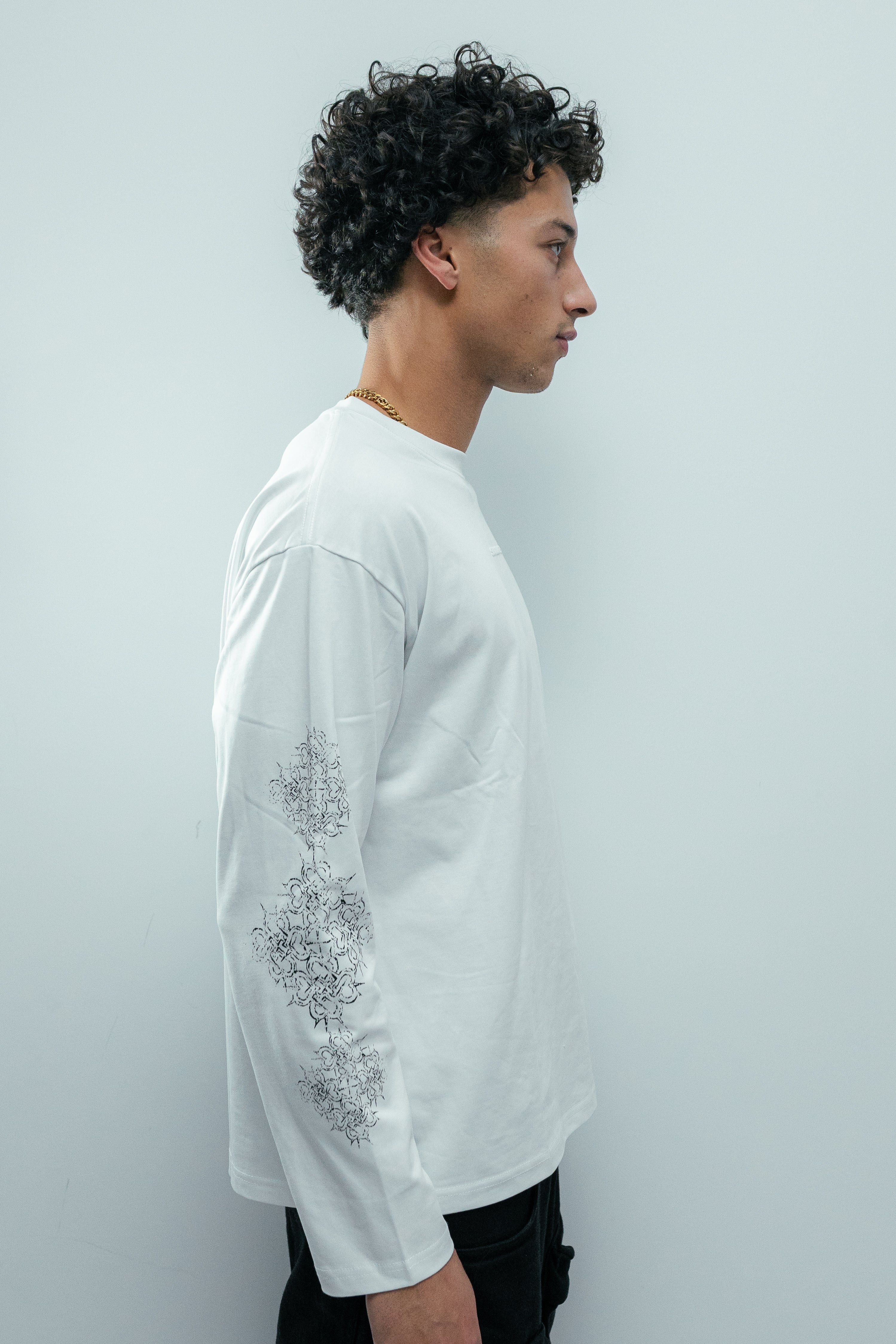 SENTIMENTS WHITE LONGSLEEVE