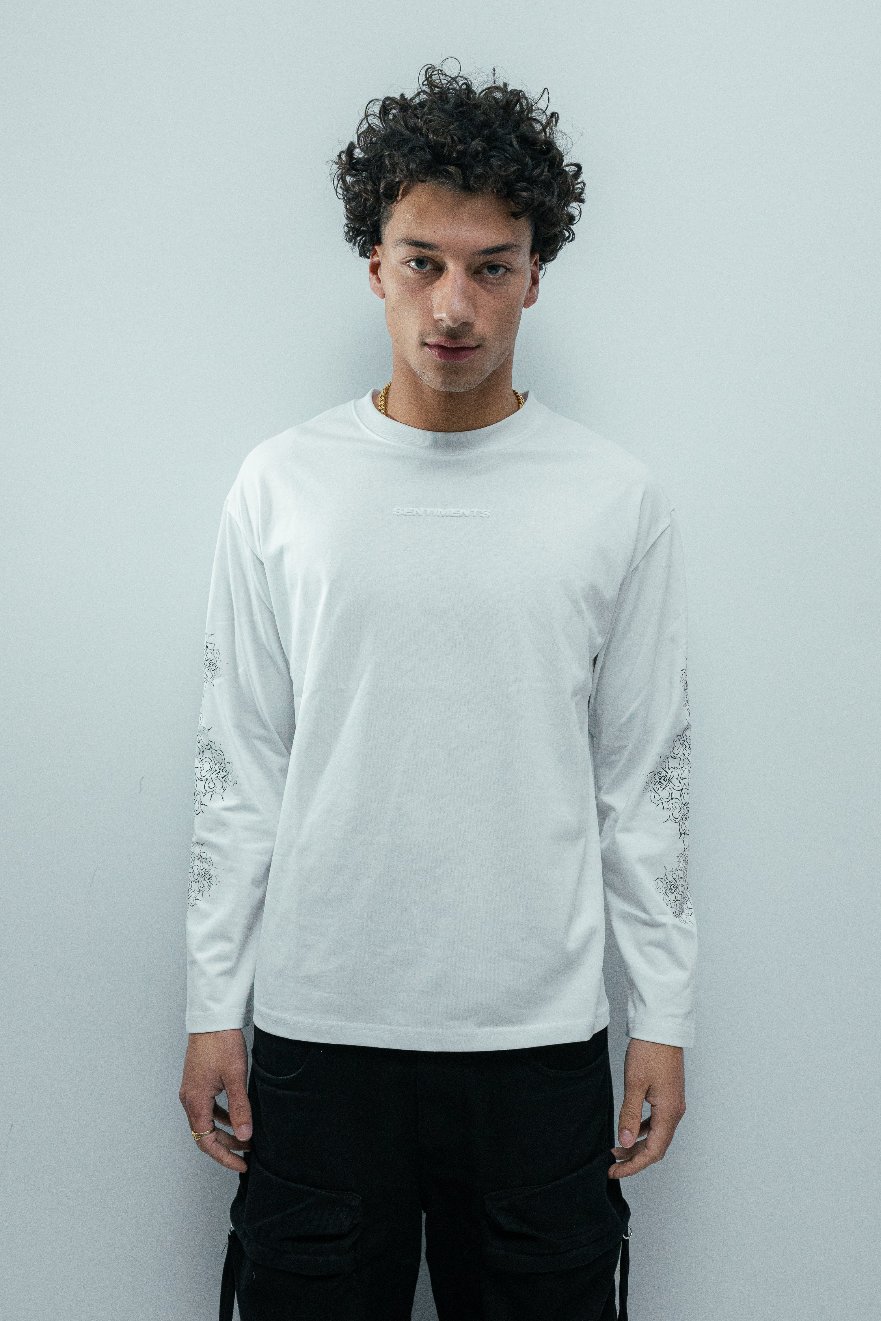 SENTIMENTS WHITE LONGSLEEVE